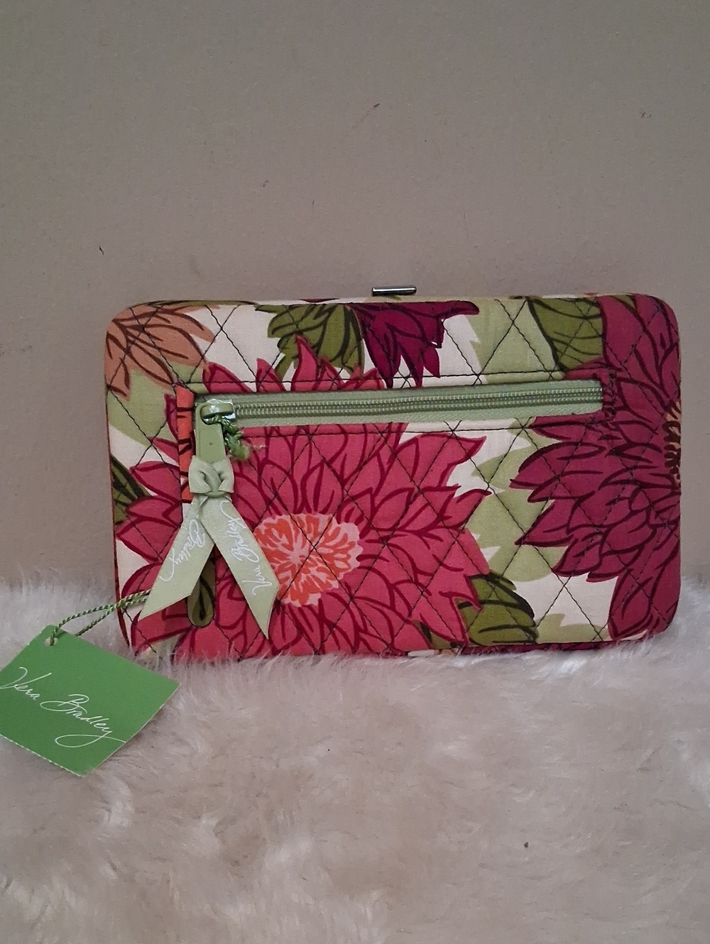 Vera Bradley Hello Dahlia Fuchsia & Green Floral Quilted Opera Zip Wallet